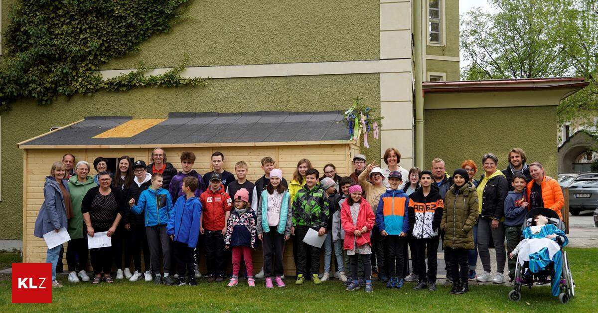 Platz für Sportgeräte Sonderschüler freuen sich über neues Gartenhaus