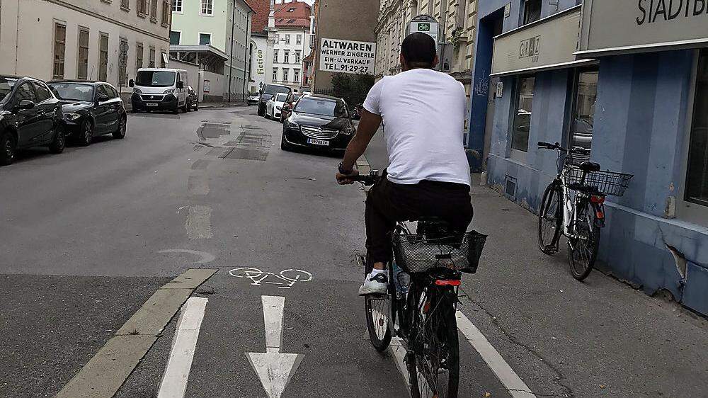 Verkehr Bodenmarkierungen entfernt Warum das für Grazer Radler mehr