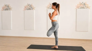 Slow & Strong – the turtle way von Cornelia Koch-Beyer: Yoga in der Steiermark für Alltag, Anfänger:innen und alle Altersgruppen.