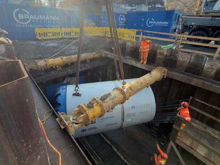 Bohrer „Christina“, der den Speicherkanal mittels dem „Micotunneling-Verfahren“ in bis zu zehn Metern Tiefe bohrt.