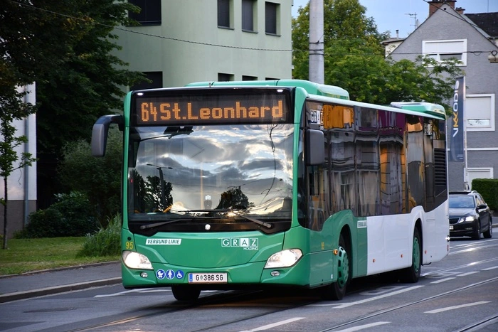 Geteilte Linie 64 ab Liebenau 