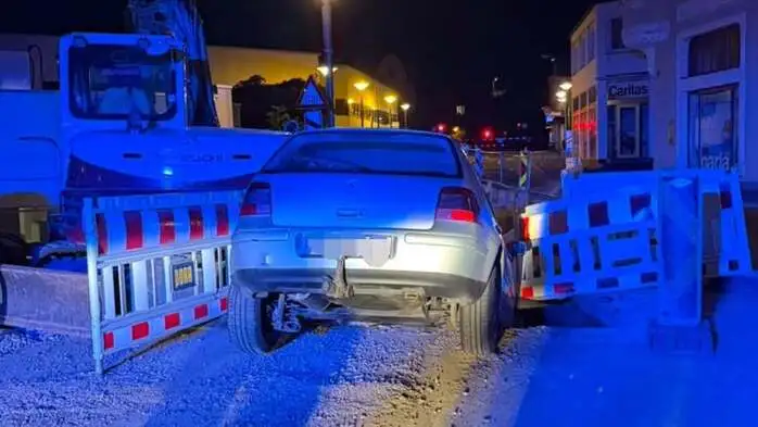 Blöd gelaufen: Alleine kam der Fahrer hier nicht mehr heraus 