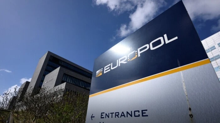 Europol ermittelt gegen ilegale Pferdehändler