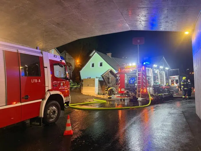 Bereits am frühen Morgen waren die Einsatzkräfte gefordert