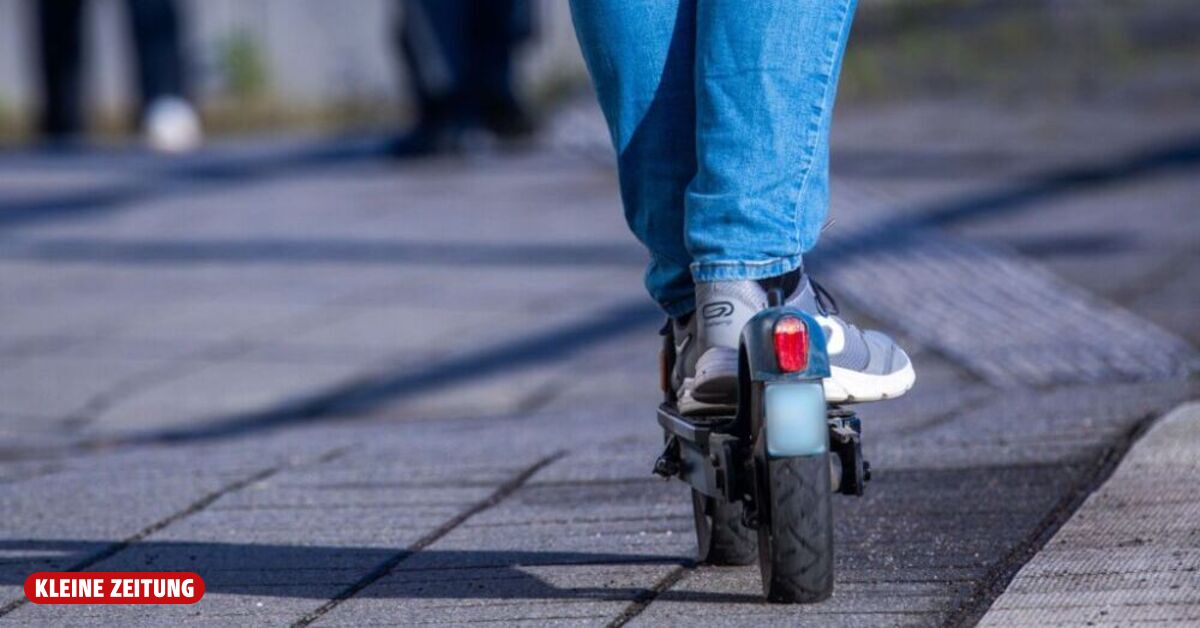 „Bist du deppert“: E-Scooter-Fahrer schockt Grazer Polizei