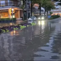 In Jesolo steht das Wasser auf den Straßen