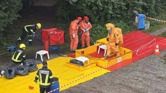 Entwarnung im Brucker Freibad: Es ist kein Schadstoff ausgetreten