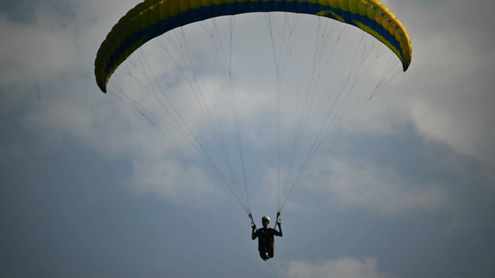 Paragleiterin verlor Kontrolle über ihr Fluggerät (Symbolbild)