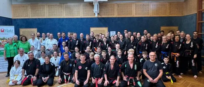 Der Jiu Jitsu Verein Zanshin veranstaltete ein Kampfkunst-Charityseminar für den VinziMarkt in St. Barbara