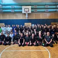 Der Jiu Jitsu Verein Zanshin veranstaltete ein Kampfkunst-Charityseminar für den VinziMarkt in St. Barbara