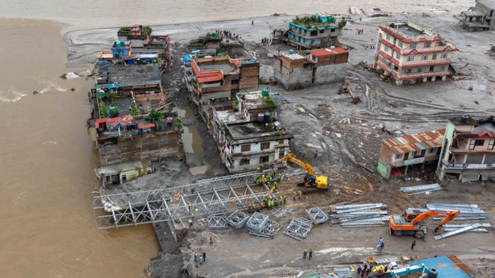 Luftaufnahme von Devighat am Tadi-Fluss im Distrikt Nuwakot in Nepal