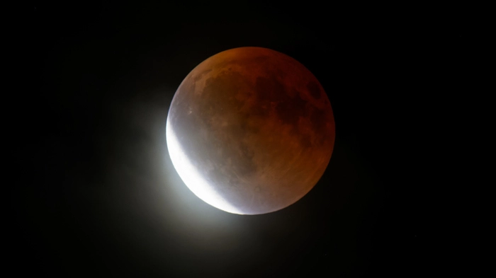 Frühaufsteher werden mit einer partiellen Mondfinsternis belohnt