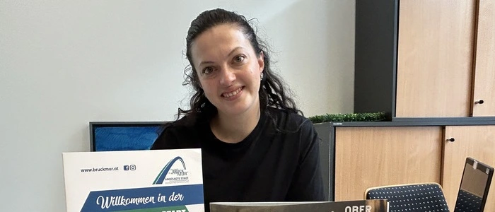 Egal ob Wohnung, Kinderbetreuung oder soziale Teilnahme im Vereinsleben der Stadt: Albana Cerkinaj hilft weiter