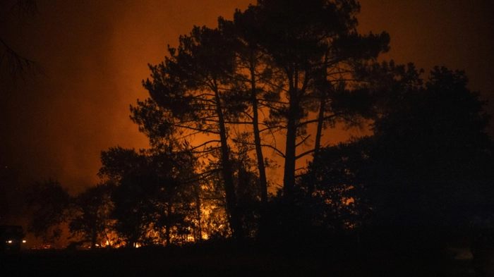 Frankreich bittet um Unterstützung im Kampf gegen die Flammen