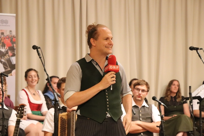 Marcus Weberhofer führte das Publikum durch das Programm