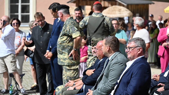 Zahlreiche Ehrengäste waren bei der Angelobung versammelt, unter anderen Staatsekretär Jörg Leichtfried (Bild), der steirische Militärkommandant Heinz Zöllner, Landesrat Hannes Amesbauer uvm.