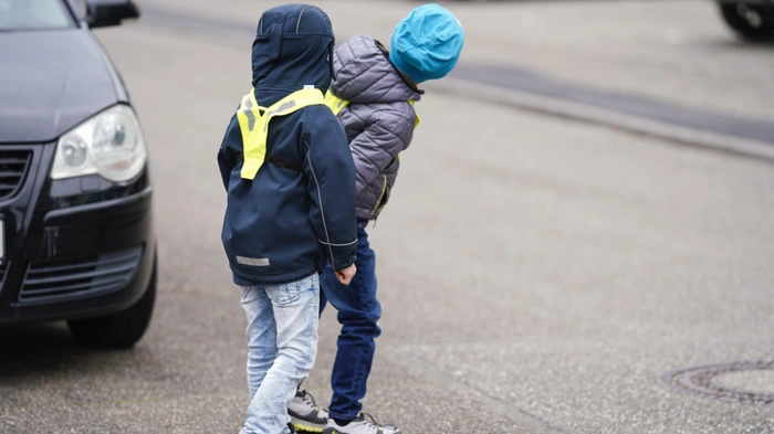 Im September machen sich die Kinder wieder auf ihren Schulweg