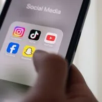 Instagram- und Facebook-Konten gesperrt