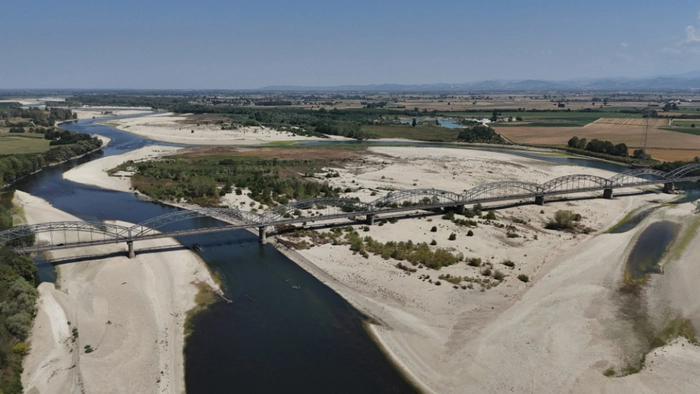 Sandbänke entlang des Flusses Po in der Nähe von Pavia in Norditalien