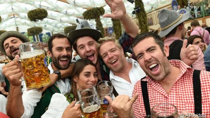 3,8 Millionen Menschen kamen heuer bisher auf die Wiesn
