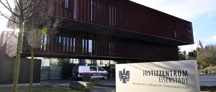 Fünf Familienangehörige müssen sich vor Gericht verantworten