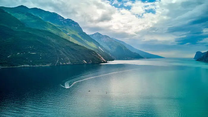 Der unterirdische See hat fast die Fläche des Gardasees