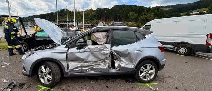 Eines der drei involvierten Fahrzeuge