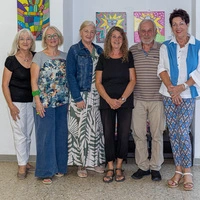 Der Vorstand des „KunstRaums Feldkirchen“: Sieglinde Mader, Eva Schlitzer (Schriftführerin), Doris Dorfer (Kassierin), Obfrau Ute Korell mit ihrem Stellvertreter Heiner Korell und Ingrid Wilblinger (von links)
