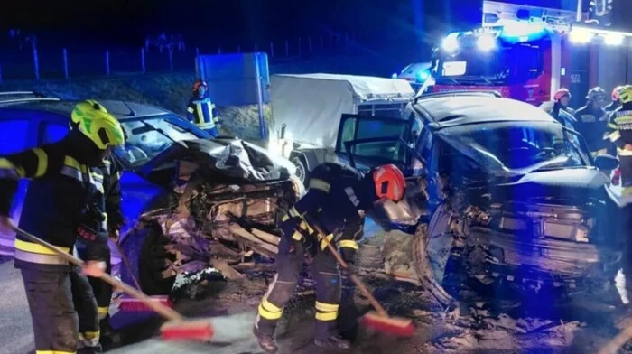 Vier Verletzte beim Unfall