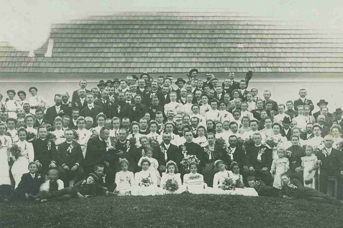 Primiz im Jahr 1910 von Janez Starc in seinem Heimatort Mökriach. Starc war von 1927 bis 1933 auch Landtagsabgeordneter (Partei der Kärntner Slowenen)