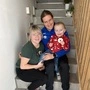 Alexander mit seinen Eltern Marilyn Maderbacher und Patrick Passegger