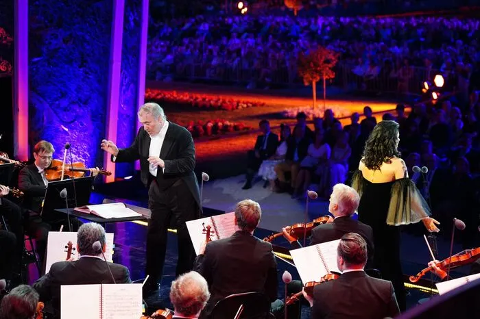 Die Wiener Philharmoniker spielten unter der Leitung des russischen Dirigenten Valery Gergiev.