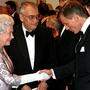 Königin Elizabeth II. und James Bond Daniel Craig