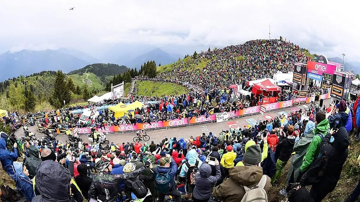 Photo Massimo Paolone LaPresse May 19 2018 San Vito al taglaimento Monte Zoncolan Italy Cycling