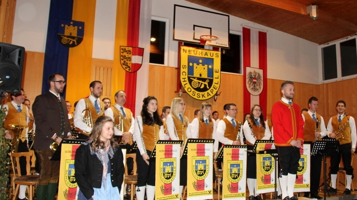 "Auf zur Jagd" war das Motto des Jahreskonzertes der Schlosskapelle Neuhaus unter der Leitung von Johannnes F. Glawischnig.
