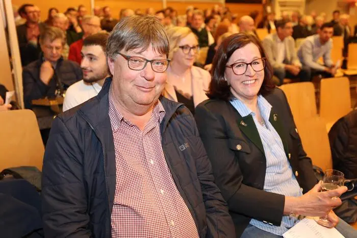 Ein bunt gemischtes Programm wurde geboten – von Filmmusik und Musicals über Pop und Rock bis hin zu traditionellen Marsch- und Polkaklängen.
