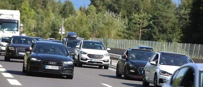 Viele Urlauber kamen am Samstag verspätet an ihr Ziel