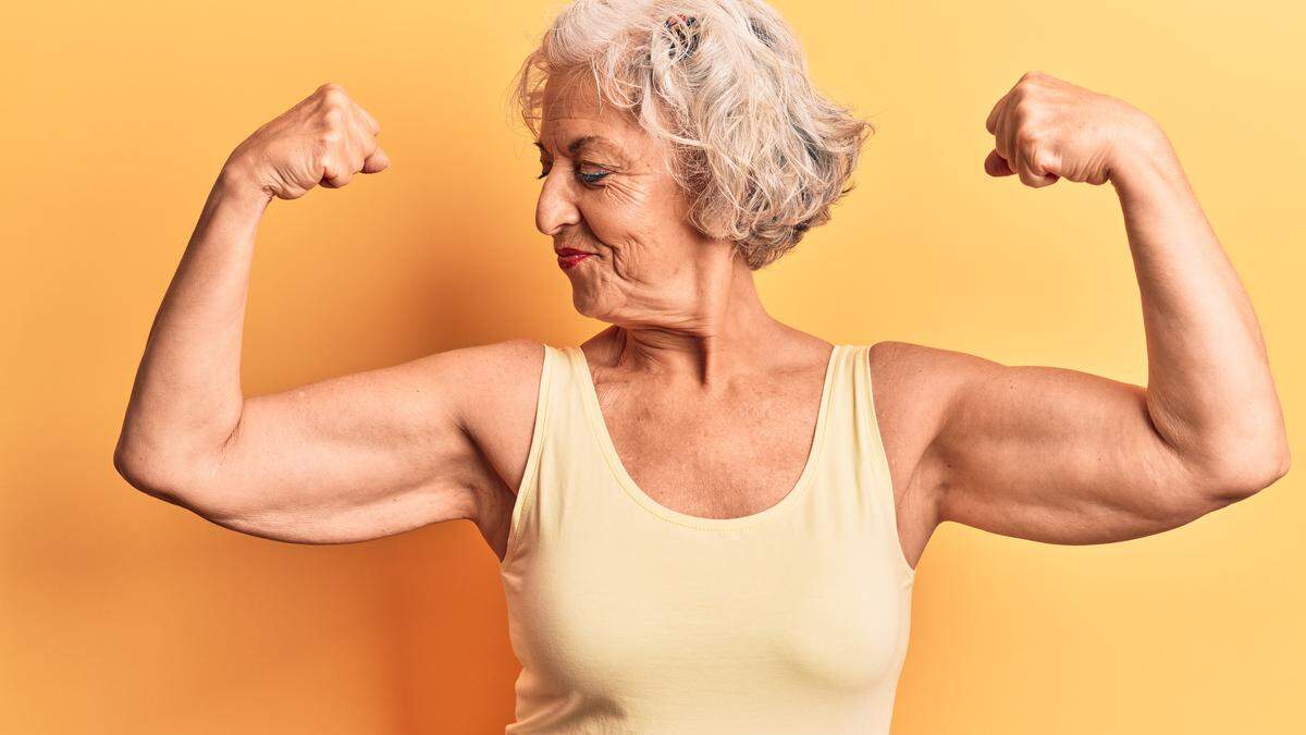 Osteoporose trifft jede zweite Frau und jeden fünften Mann. Doch man kann dem Knochenabbau entgegenwirken. Zum Beispiel durch Krafttraining