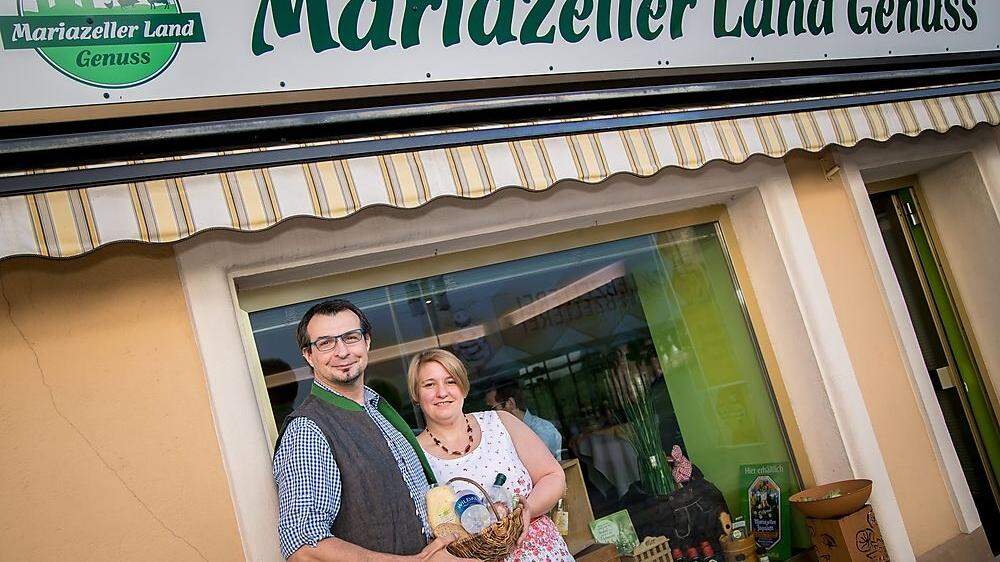 Martin und Franziska Krcal führen seit 2020 den Mariazeller Land Genuss-Laden und sind seit etwas über einem Jahr Partnerbetrieb von „Too Good To Go“