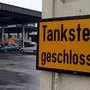 Die FPÖ fordert das Wieder-Aufsperren der Landestankstellen (wie zu FPÖ-Regierungs-Zeiten)