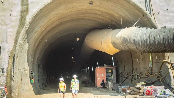 Der Osttunnel hat bereits eine Länge von 145 Meter.