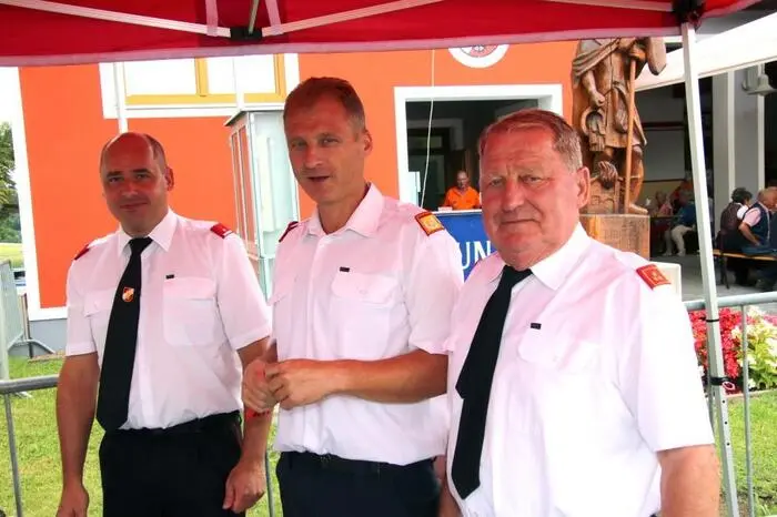 Zahlreiche Abordnungen von Feuerwehren waren unter den Besuchern.
