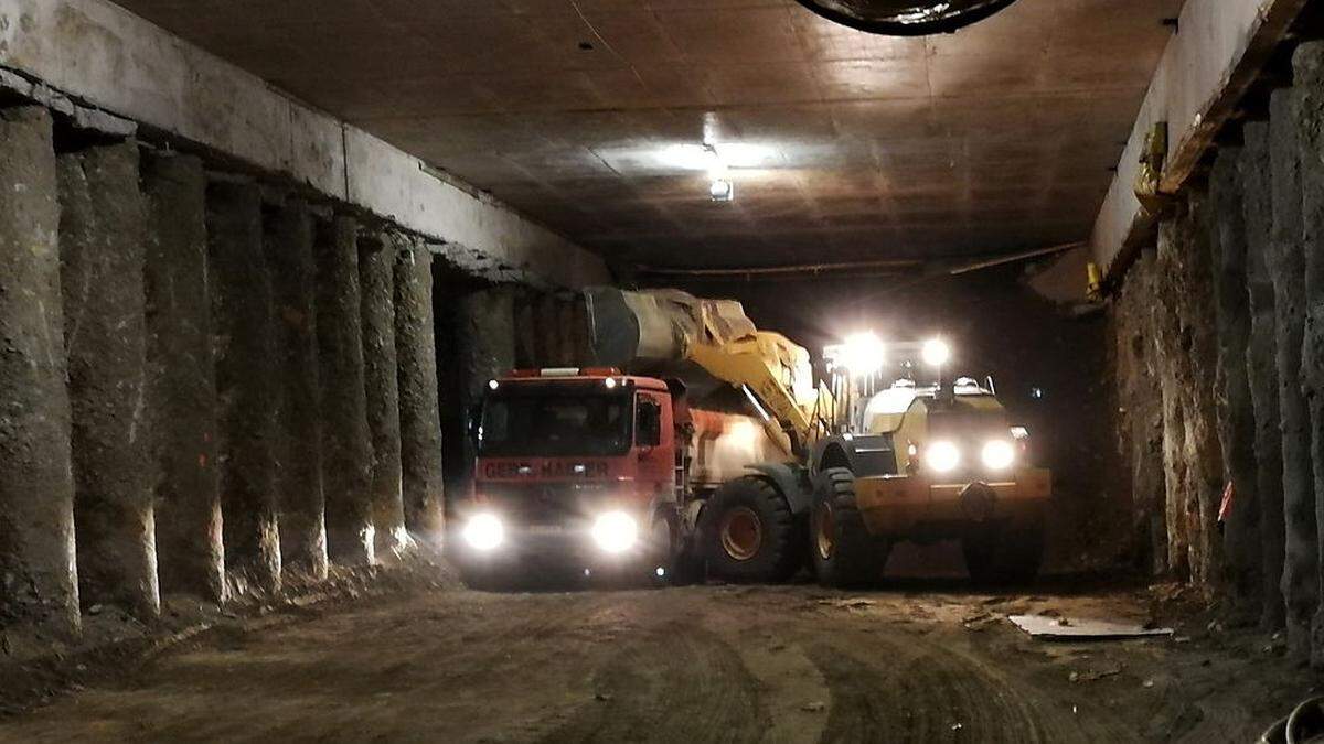 So sieht es derzeit in der Unterflurtrasse aus