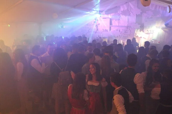 Auch im Discozelt wurde die ganze Nacht fleißig das Tanzbein geschwungen.