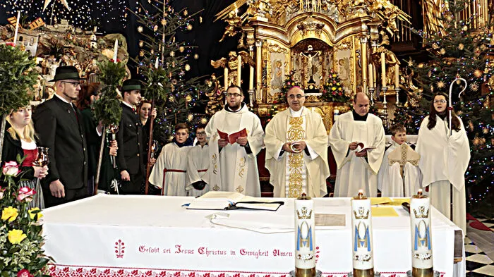 Zum Abschluss seiner kanonischen Visitation feierte Diözesanbischof Wilhelm Krautwaschl den Familiensonntag in der Wallfahrtskirche von Maria Lankowitz. Die Kirche war bis auf den letzten Platz gefüllt.