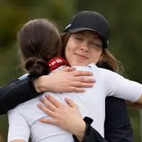 Hannah Wiegele mit Teamkollegin Lisa Eder