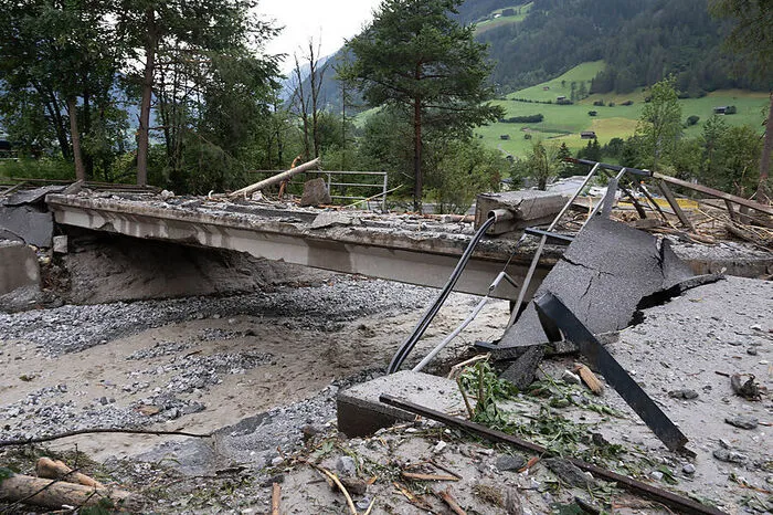 Mehrere Brücken wurden in Stubaital weggerissen.
