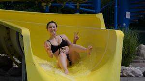 Unsere Mitarbeiterin Sophia Freidl im Freibad Aqua-Fun in Frauental an der Laßnitz