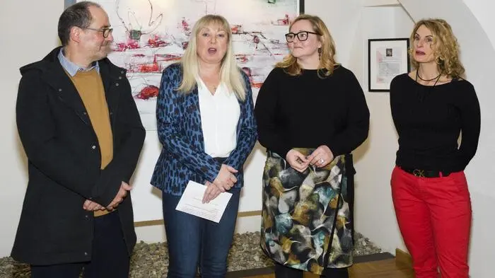 Die erste Ausstellung 2024 in der Knittelfelder Galerie im Forum Rathaus läuft unter dem Titel „FarbImpulse“. Zu sehen sind Bilder von der Knittelfelder Künstlerin Michaela Puster-Jonke, die schon im frühen Alter das Bedürfnis verspürte, künstlerisch tätig zu sein.