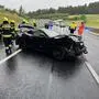Wohl bedingt durch den Regen geriet das Fahrzeug auf der A2 bei Schäffern ins Schleudern